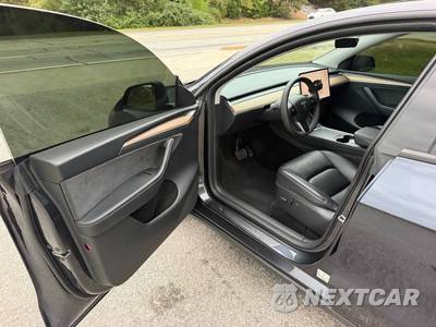 2024 Tesla Model Y Long Range - zdjęcie 13 z 19 - miniatura