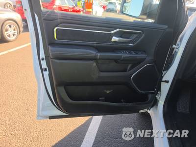 2026 Ram 1500 Laramie Crew Cab Short Bed - zdjęcie 9 z 24 - miniatura