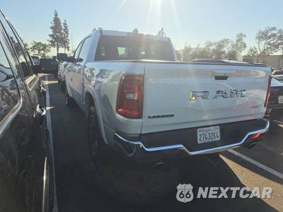 2026 Ram 1500 Laramie Crew Cab Short Bed - zdjęcie 6 z 24 - miniatura