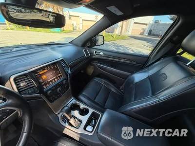 2017 Jeep Grand Cherokee Overland - zdjęcie 19 z 26 - miniatura