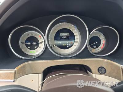2014 Mercedes-Benz E 350 Sedan - zdjęcie 12 z 36 - miniatura
