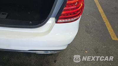 2014 Mercedes-Benz E 350 Sedan - zdjęcie 35 z 36 - miniatura