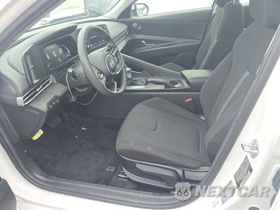 2026 Hyundai Elantra SE - zdjęcie 13 z 24 - miniatura
