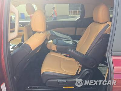 2023 Kia Carnival MPV EX 121.7" WB - zdjęcie 13 z 33 - miniatura