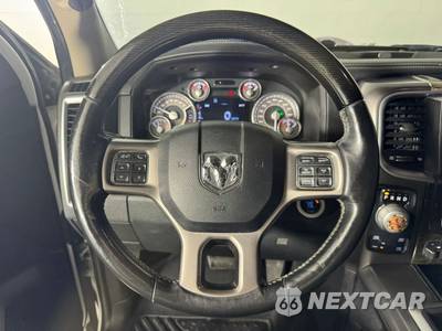 2015 Ram 1500 Laramie Limited Crew Cab Short Bed 26M - zdjęcie 13 z 45 - miniatura