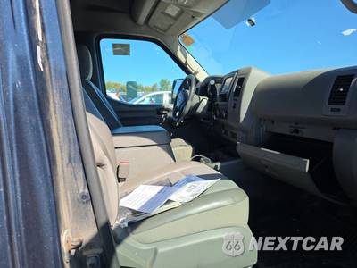 2019 Nissan NV2500 HD Cargo SV High Roof 146.1" WB - zdjęcie 8 z 32 - miniatura
