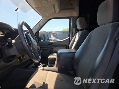 2019 Nissan NV2500 HD Cargo SV High Roof 146.1" WB - zdjęcie 7 z 32 - miniatura