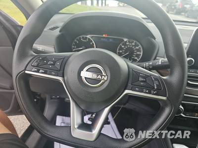 2023 Nissan Altima SV - zdjęcie 16 z 33 - miniatura