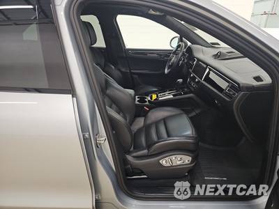 2024 Porsche Macan T - zdjęcie 8 z 21 - miniatura