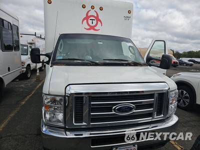 2019 Ford Super Duty E-450 Cutaway DRW - zdjęcie 2 z 26 - miniatura