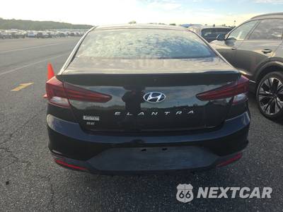 2020 Hyundai Elantra SE Sedan - zdjęcie 5 z 24 - miniatura
