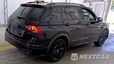 2022 Volkswagen Tiguan SE R-Line Black - zdjęcie 4 z 26 - miniatura