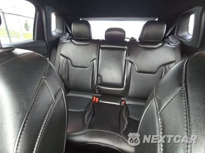 2023 Jeep Compass Limited - zdjęcie 13 z 25 - miniatura