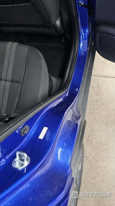 2025 Hyundai Venue SEL - zdjęcie 22 z 34 - miniatura