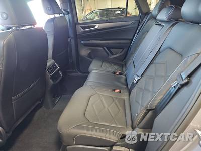 2025 Volkswagen Atlas Cross Sport 2.0T SE w/Technology - zdjęcie 13 z 33 - miniatura