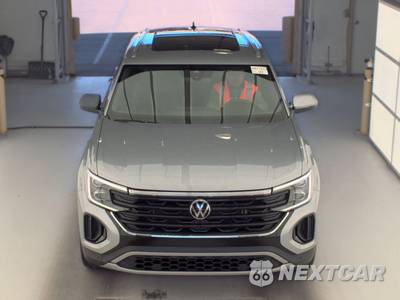 2025 Volkswagen Atlas Cross Sport 2.0T SE w/Technology - zdjęcie 2 z 33 - miniatura