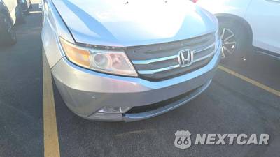 2011 Honda Odyssey Touring 118.1" WB - zdjęcie 21 z 42 - miniatura