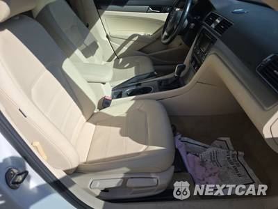 2014 Volkswagen Passat TDI SE w/Sunroof - zdjęcie 8 z 29 - miniatura