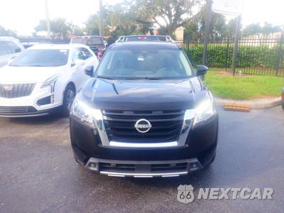 2022 Nissan Pathfinder SL - zdjęcie 18 z 22 - miniatura