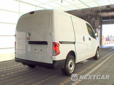 2021 Nissan NV200 Compact Cargo S 115.2" WB - zdjęcie 4 z 26 - miniatura