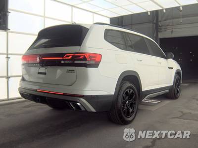 2024 Volkswagen Atlas 2.0T Peak Edition SEL - zdjęcie 4 z 19 - miniatura