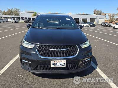 2024 Chrysler Pacifica Touring 121.6" WB - zdjęcie 2 z 22 - miniatura