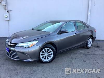 2015 Toyota Camry LE - zdjęcie 2 z 42 - miniatura