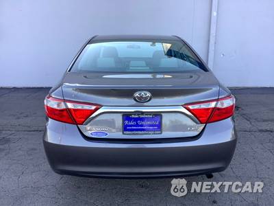 2015 Toyota Camry LE - zdjęcie 6 z 42 - miniatura