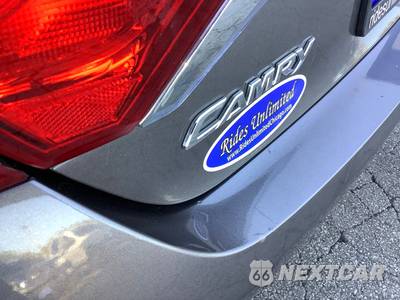 2015 Toyota Camry LE - zdjęcie 31 z 42 - miniatura