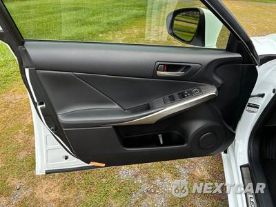 2020 Lexus IS 300 F SPORT - zdjęcie 12 z 35 - miniatura