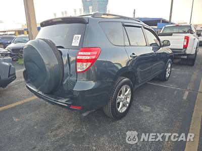 2011 Toyota RAV4 - zdjęcie 4 z 18 - miniatura