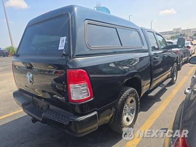 2019 Ram 1500 Tradesman Extended Cab Medium Bed - zdjęcie 4 z 18 - miniatura
