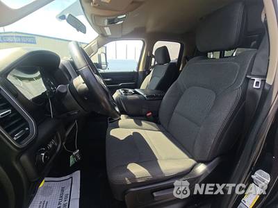 2019 Ram 1500 Tradesman Extended Cab Medium Bed - zdjęcie 7 z 18 - miniatura