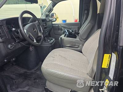 2016 GMC Savana 2500 Cargo Van 1WT 135.0" WB - zdjęcie 7 z 21 - miniatura