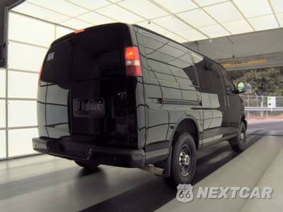 2016 GMC Savana 2500 Cargo Van 1WT 135.0" WB - zdjęcie 4 z 21 - miniatura
