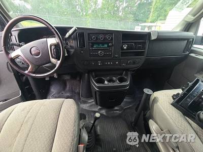 2016 GMC Savana 2500 Cargo Van 1WT 135.0" WB - zdjęcie 11 z 21 - miniatura