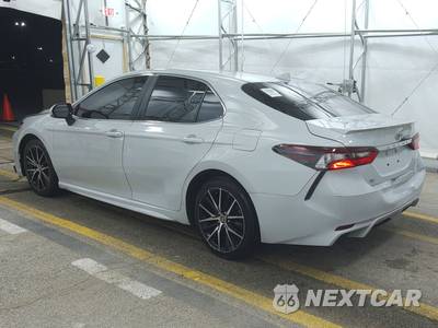 2023 Toyota Camry SE - zdjęcie 6 z 39 - miniatura