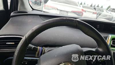2019 Toyota Prius XLE - zdjęcie 45 z 60 - miniatura