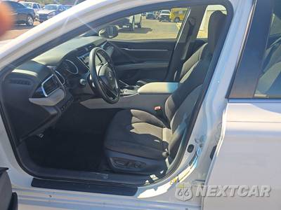 2018 Toyota Camry LE - zdjęcie 7 z 28 - miniatura