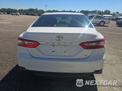 2018 Toyota Camry LE - zdjęcie 5 z 28 - miniatura