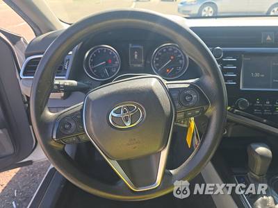 2018 Toyota Camry LE - zdjęcie 10 z 28 - miniatura