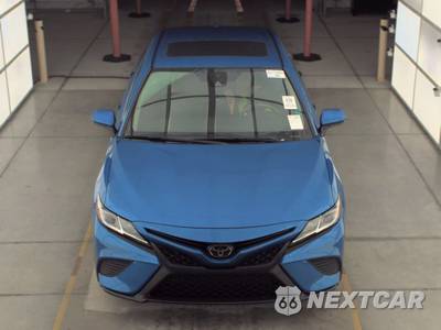 2019 Toyota Camry SE - zdjęcie 2 z 18 - miniatura