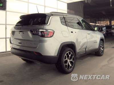 2024 Jeep Compass Limited - zdjęcie 4 z 31 - miniatura