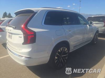 2026 Volvo XC90 B6 Plus 7-Passenger - zdjęcie 4 z 37 - miniatura