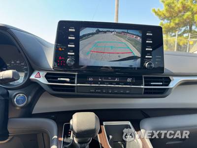 2024 Toyota Sienna LE 8-Passenger 120.5" WB - zdjęcie 20 z 26 - miniatura