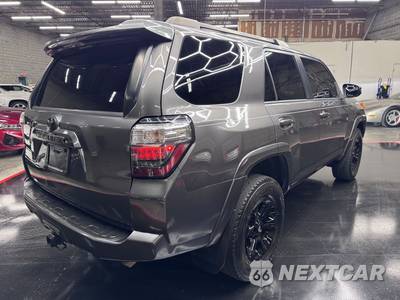 2018 Toyota 4Runner SR5 - zdjęcie 3 z 19 - miniatura