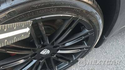 2015 Porsche Panamera GTS - zdjęcie 35 z 43 - miniatura