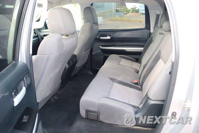2017 Toyota Tundra SR5 Crew Cab Short Bed - zdjęcie 16 z 24 - miniatura