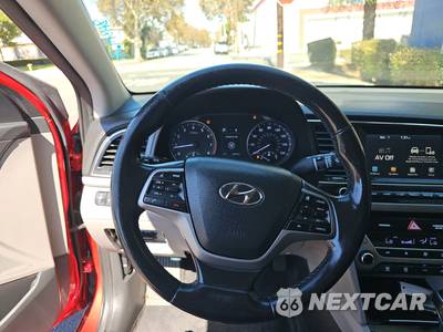 2018 Hyundai Elantra Value Edition Sedan - zdjęcie 10 z 26 - miniatura