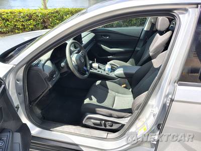 2025 Honda Accord Sedan SE - zdjęcie 12 z 27 - miniatura